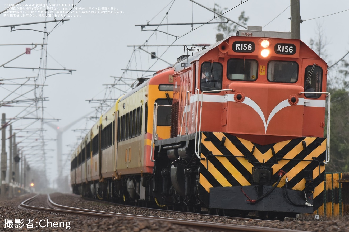 【台鐵】EMU300形EMU304+EMU305+EMU308が廃車回送の拡大写真