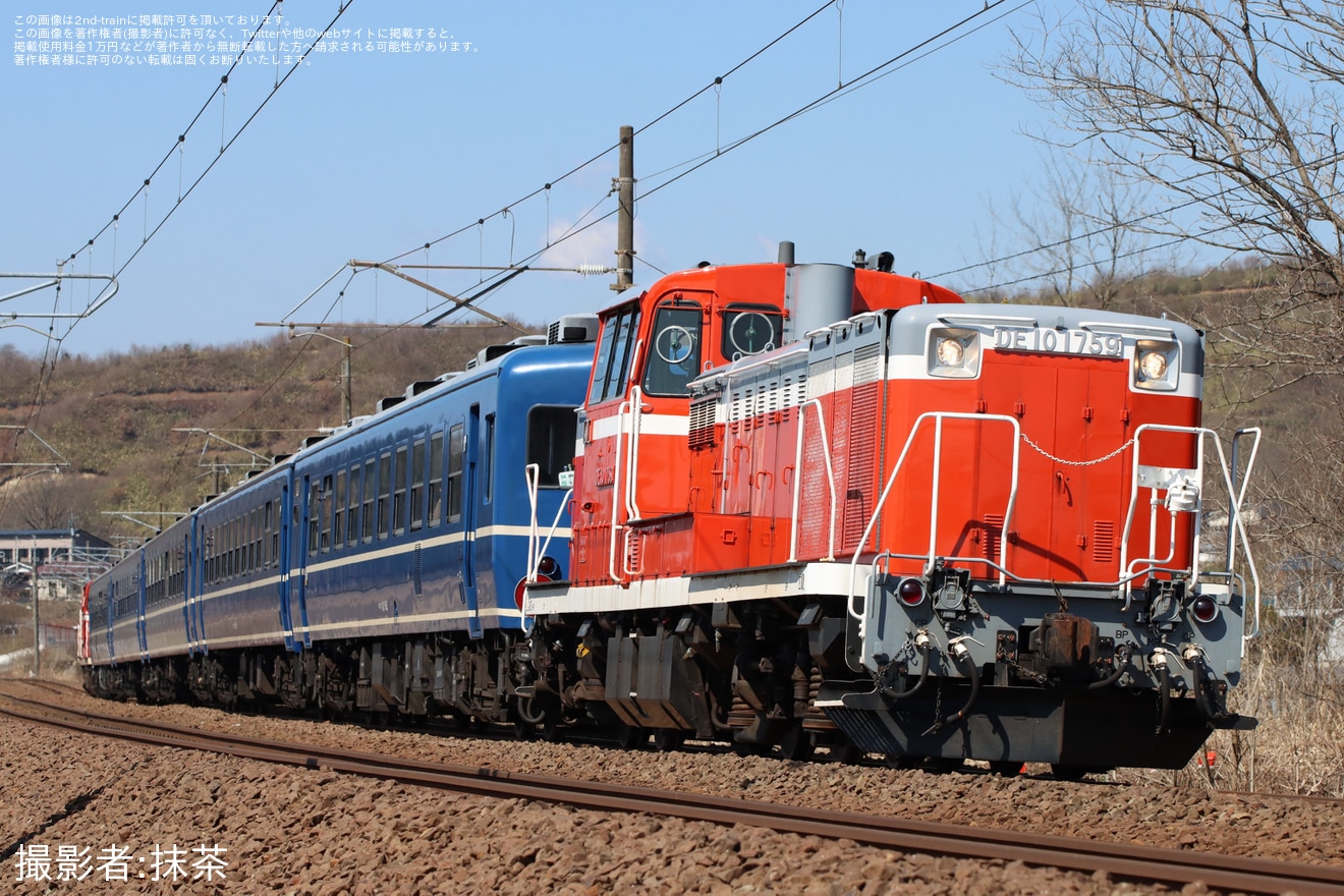 【JR東】12系客車使用「ツガル ツナガル号」ツアーに伴うDE10+12系の団臨の拡大写真
