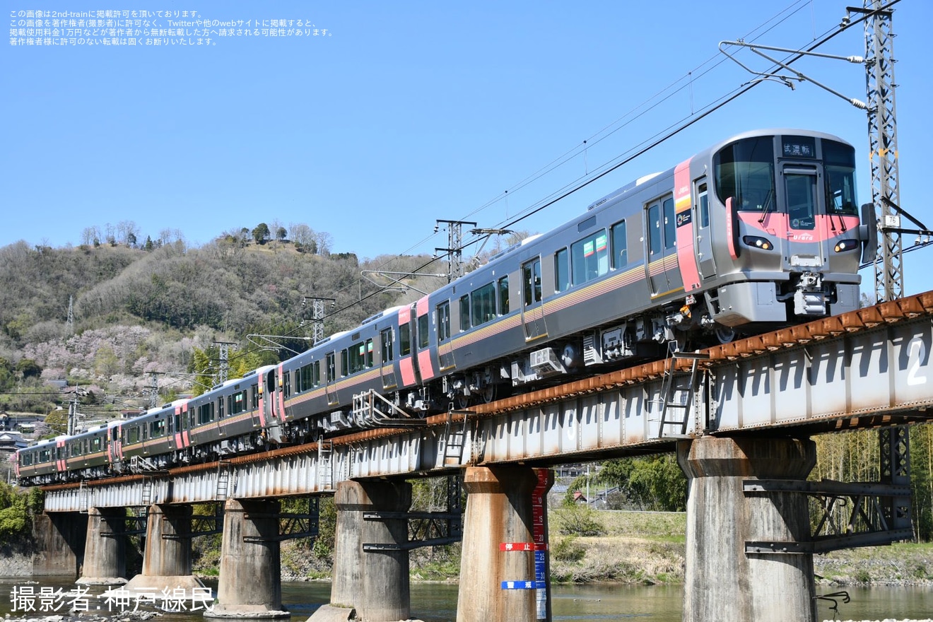 【JR西】227系「Urara」R6/R7/R8編成伯備線で試運転の拡大写真