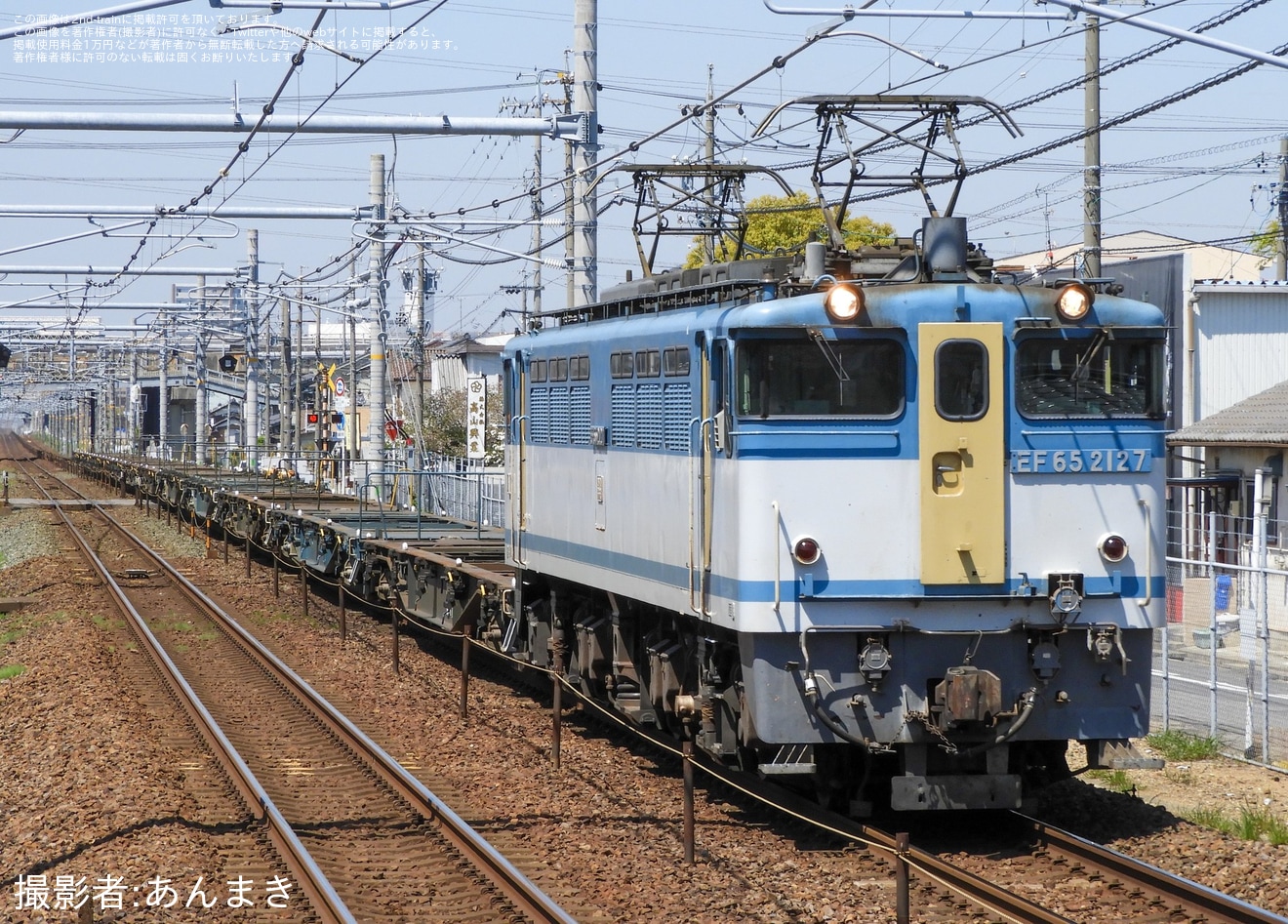 【JR貨】8862レがEF65-2127牽引で運行の拡大写真