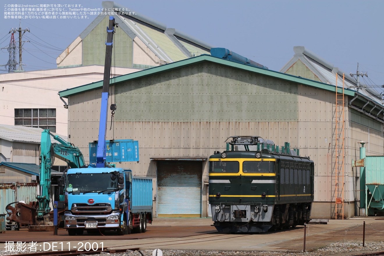 【JR西】EF81-113が廃車のため解体の拡大写真