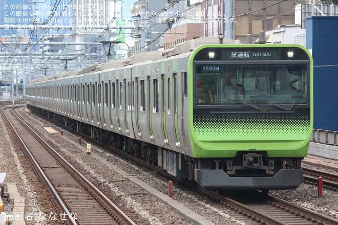 【JR東】E235系トウ04編成 山手線試運転を御徒町駅で撮影した写真