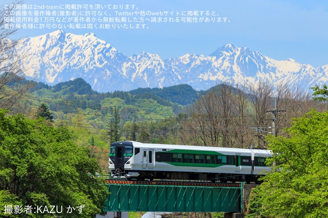 【JR東】E257系5000番台OM-92編成が長野から回送を不明で撮影した写真