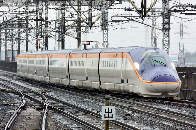 【JR東】E8系G1編成小山新幹線車両センターから疎開返却回送を小山駅で撮影した写真