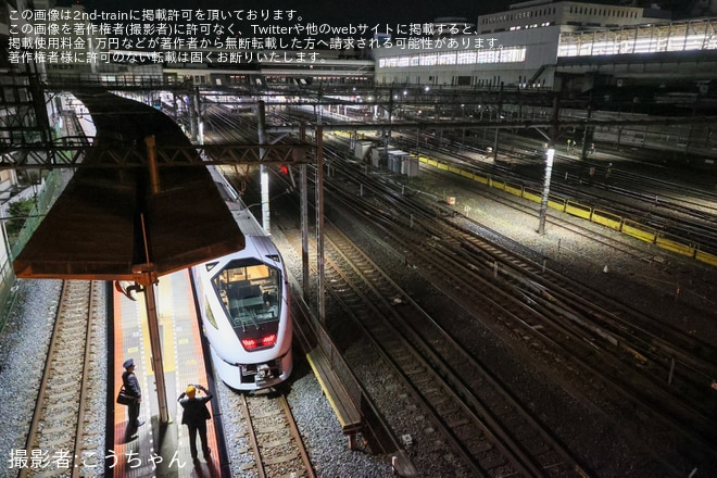 【東武】N100系スペーシアXのN101Fが大宮へを大宮駅付近で撮影した写真