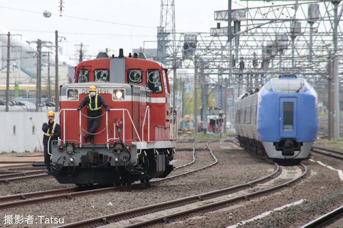 【JR北】キハ281系5両が苗穂工場へ廃車回送(20230512)の拡大写真