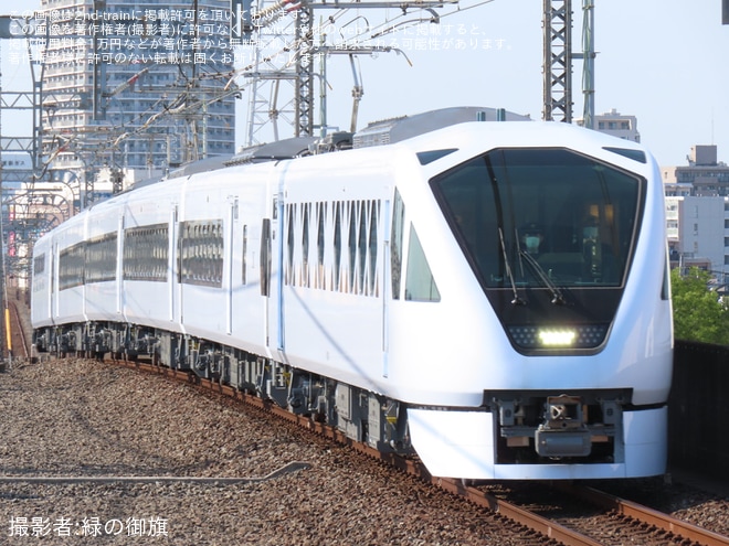 【東武】N100系「スペーシアX」N101Fが日中に浅草まで試運転を新越谷駅で撮影した写真