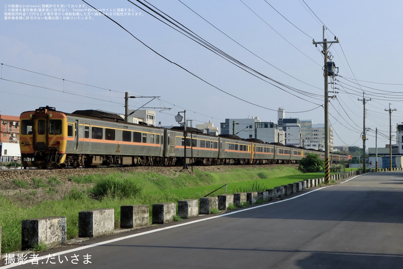 【台鐵】DR2800型15両(5編成)が、龍井留置場へ疎開のため回送の拡大写真