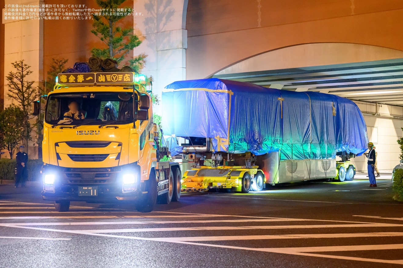 【舞浜リ】リゾートライナー　Type X 第3編成31-36(パープル) 廃車搬出に伴う陸送の拡大写真