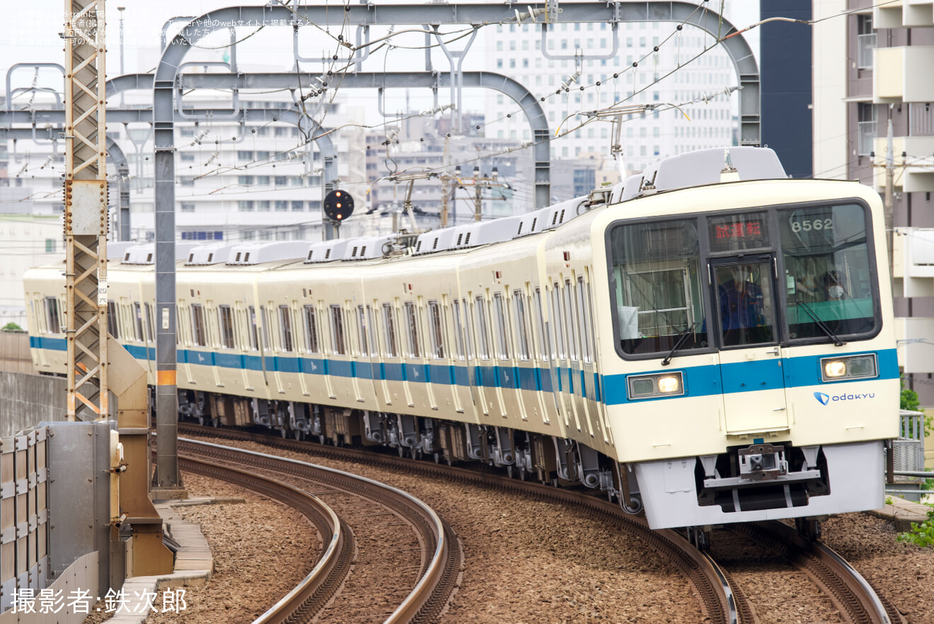 【小田急】8000形8262F 大野総合車両所出場試運転の拡大写真