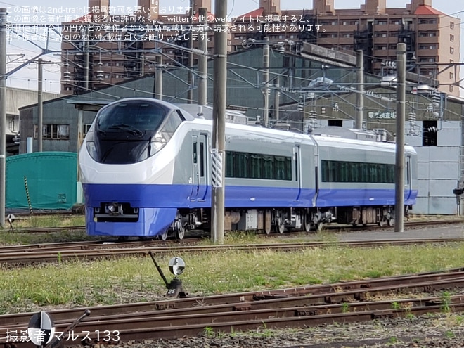 【JR東】青色に変更されたE657系K1編成が正面から見える位置にを不明で撮影した写真