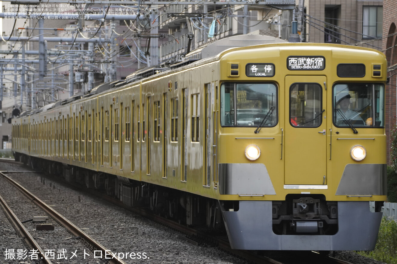 【西武】2000系2031F 西武新宿線内各停運用へ充当の拡大写真