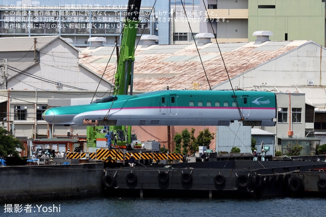 【JR東】E5系U48編成が川崎車両より航送を不明で撮影した写真