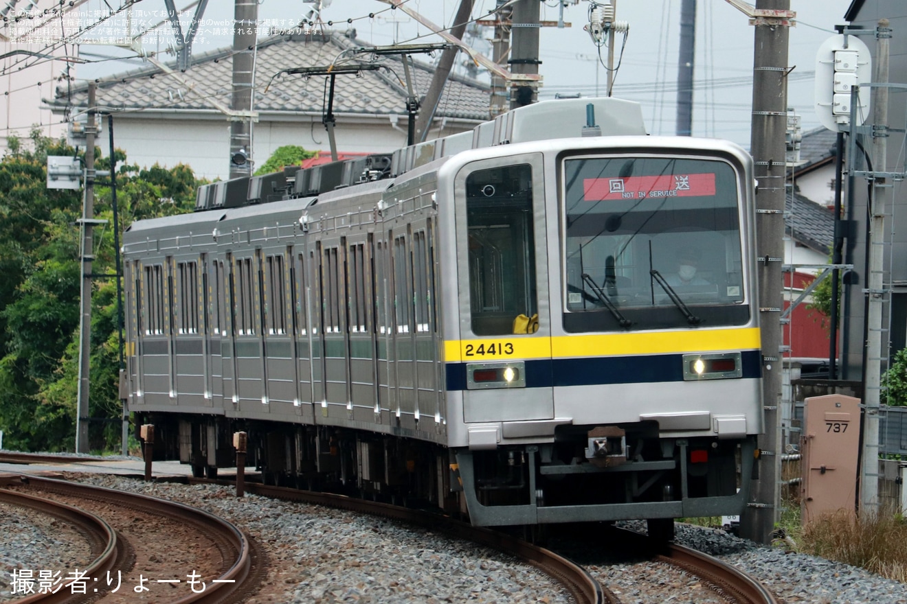 【東武】20400型21413Fが津覇車輌へ入場のため回送の拡大写真