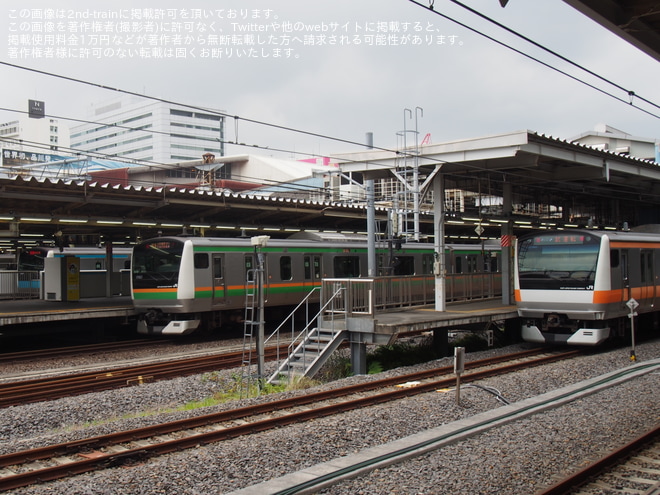 【JR東】E233系0番台トタT24編成、田町運転区現車訓練に伴う試運転を品川駅で撮影した写真
