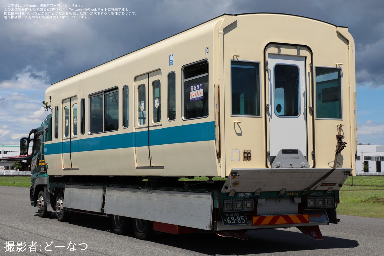 【小田急】8000形 8052×4(8052F) 新宿方2両 廃車・搬出の拡大写真
