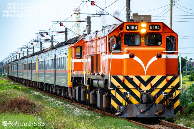 【台鐵】DR3000型12両とDR2800型2両が廃車のため龍井へ回送