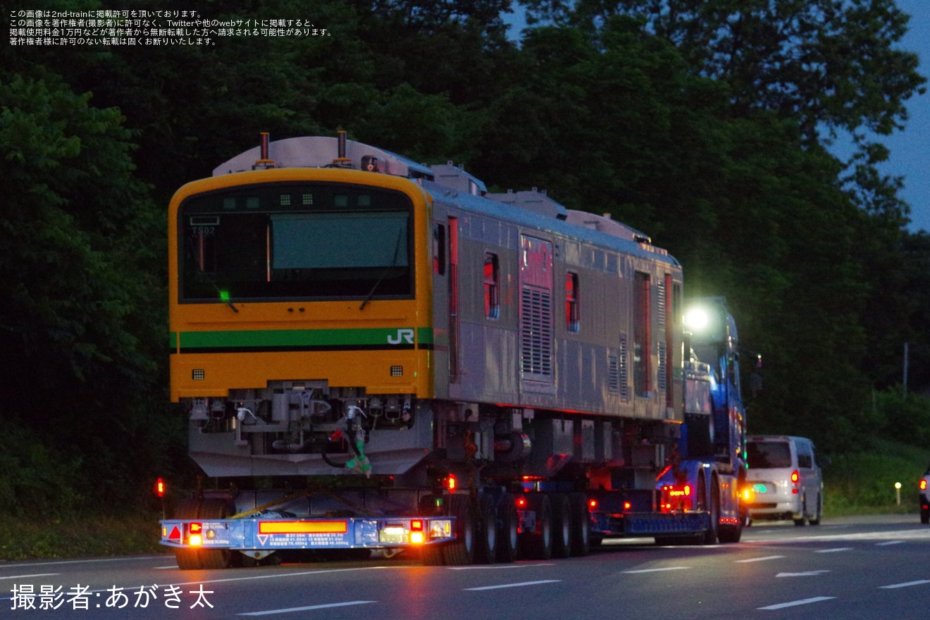 【JR東】GV-E197系の2両が新潟トランシスから陸送の拡大写真