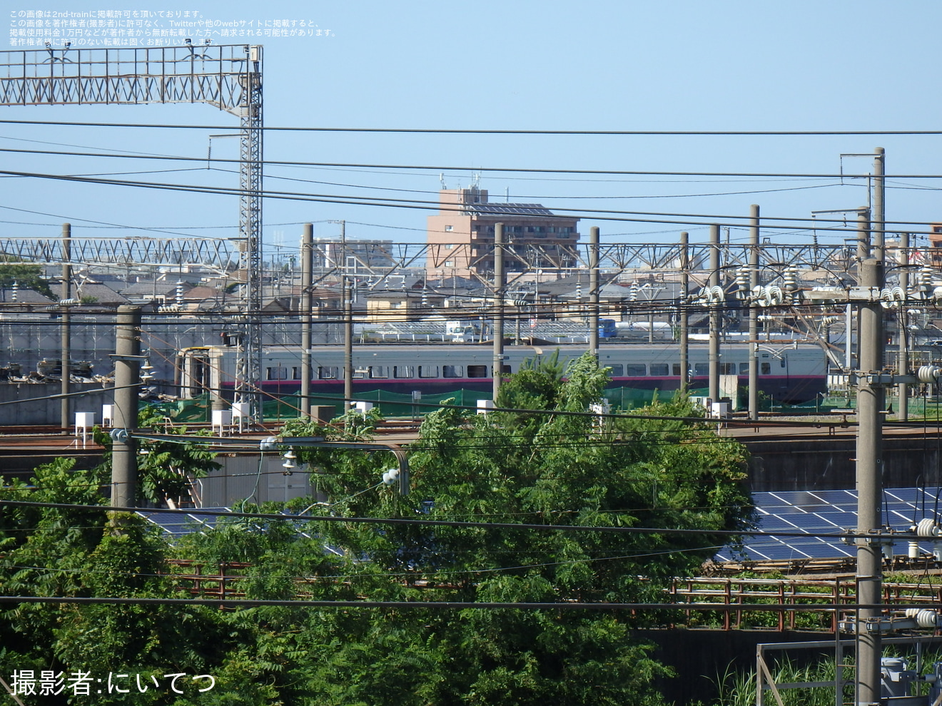 【JR東】E2系J63編成が新潟新幹線車両センターで解体中の拡大写真