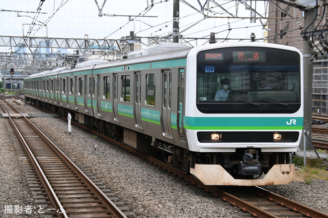 【JR東】E231系マト126編成が東京総合車両センター出場を池袋駅で撮影した写真