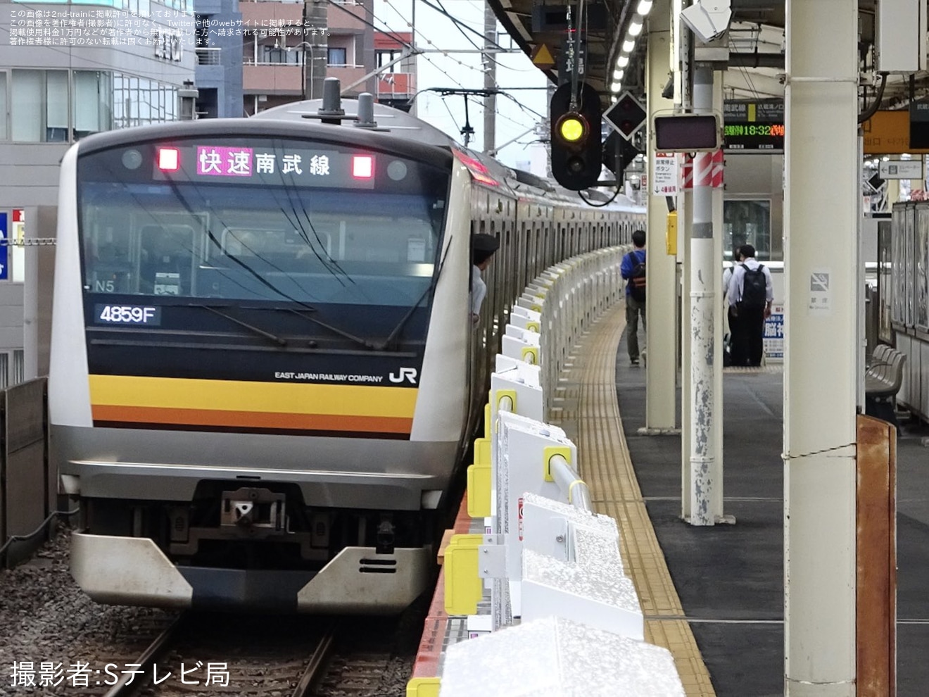 【JR東】南武線武蔵中原駅1/4番線でホームドアが稼働開始の拡大写真