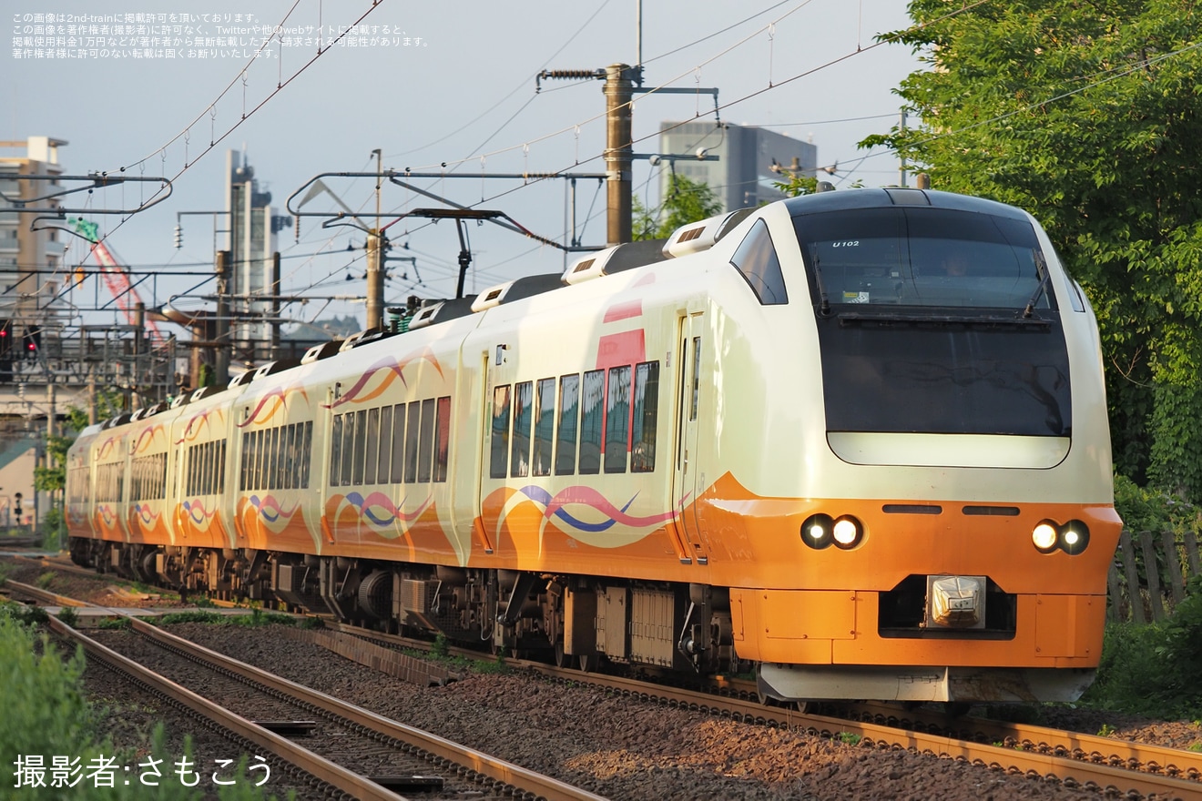 【JR東】いなほ表示が外されたE653系U102編成が秋田総合車両センター入場の拡大写真