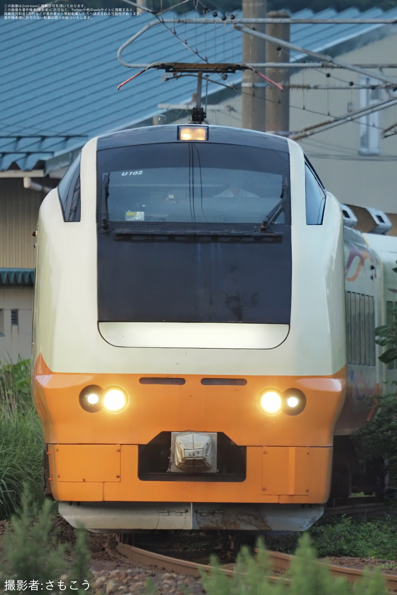 【JR東】いなほ表示が外されたE653系U102編成が秋田総合車両センター入場の拡大写真