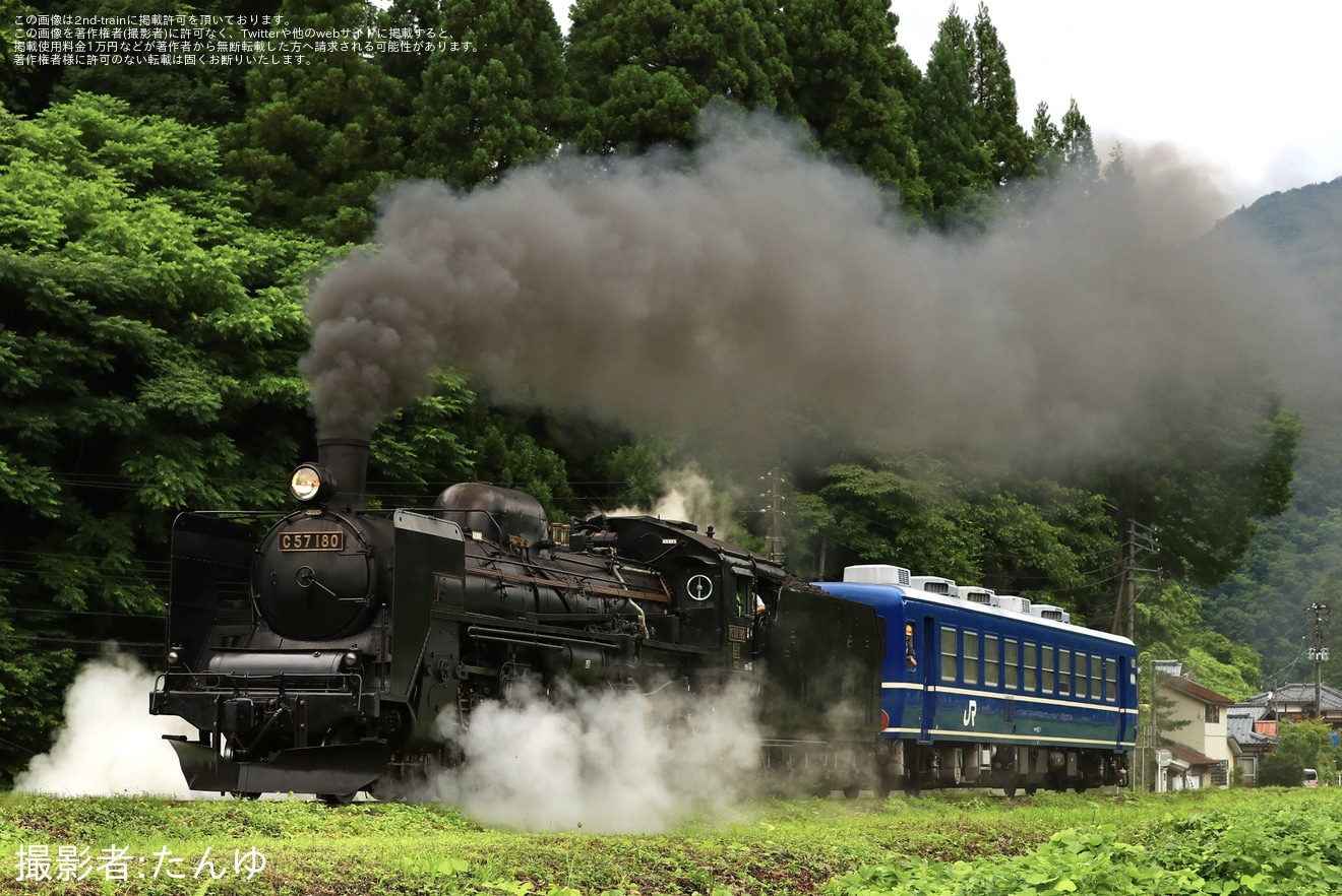 【JR東】C57−180＋オヤ12-1が磐越西線で試運転の拡大写真