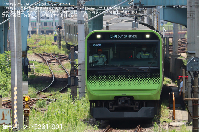 【JR東】 E235系トウ19編成 東京総合車両センタ一出場を大崎駅で撮影した写真