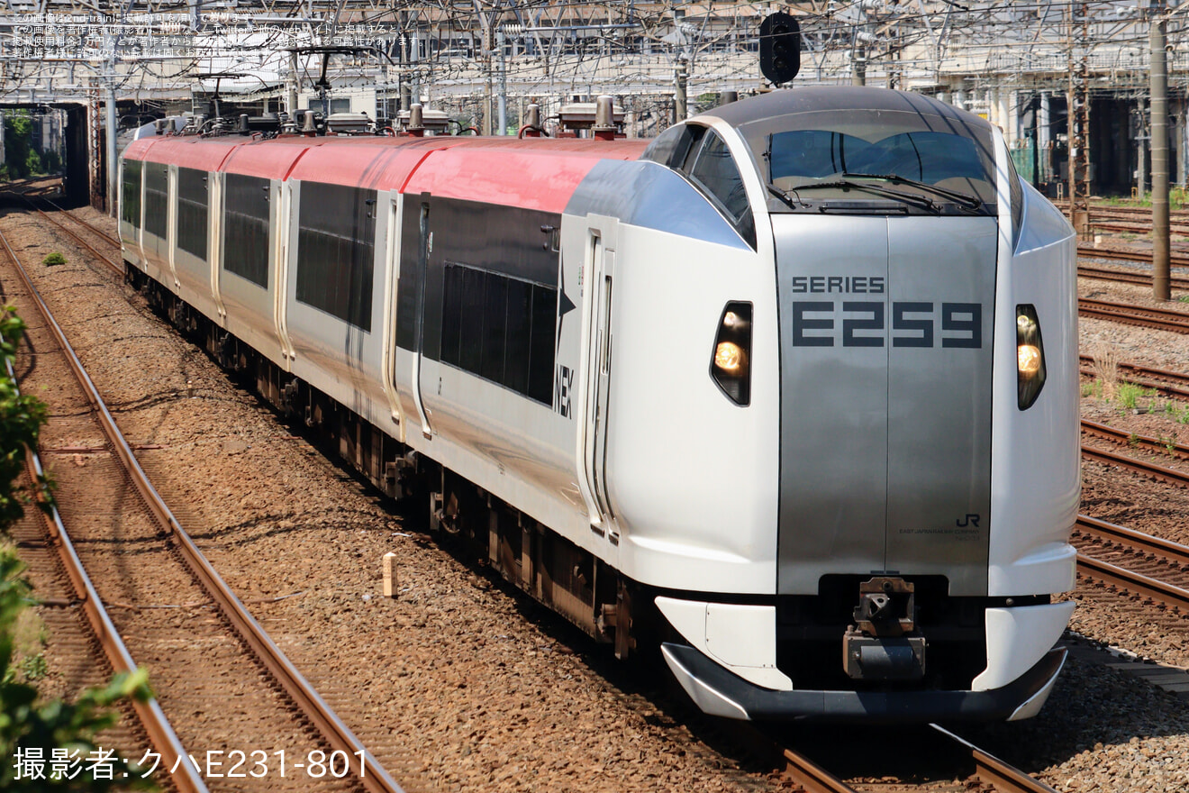 【JR東】E259系クラNe003編成[新塗装] 大宮総合車両センター出場の拡大写真