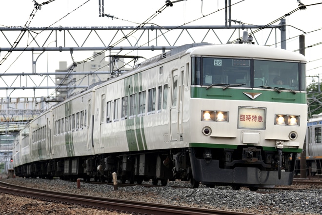 【JR東】特急「185(いっぱーご)」が臨時運行を横浜～戸塚間で撮影した写真