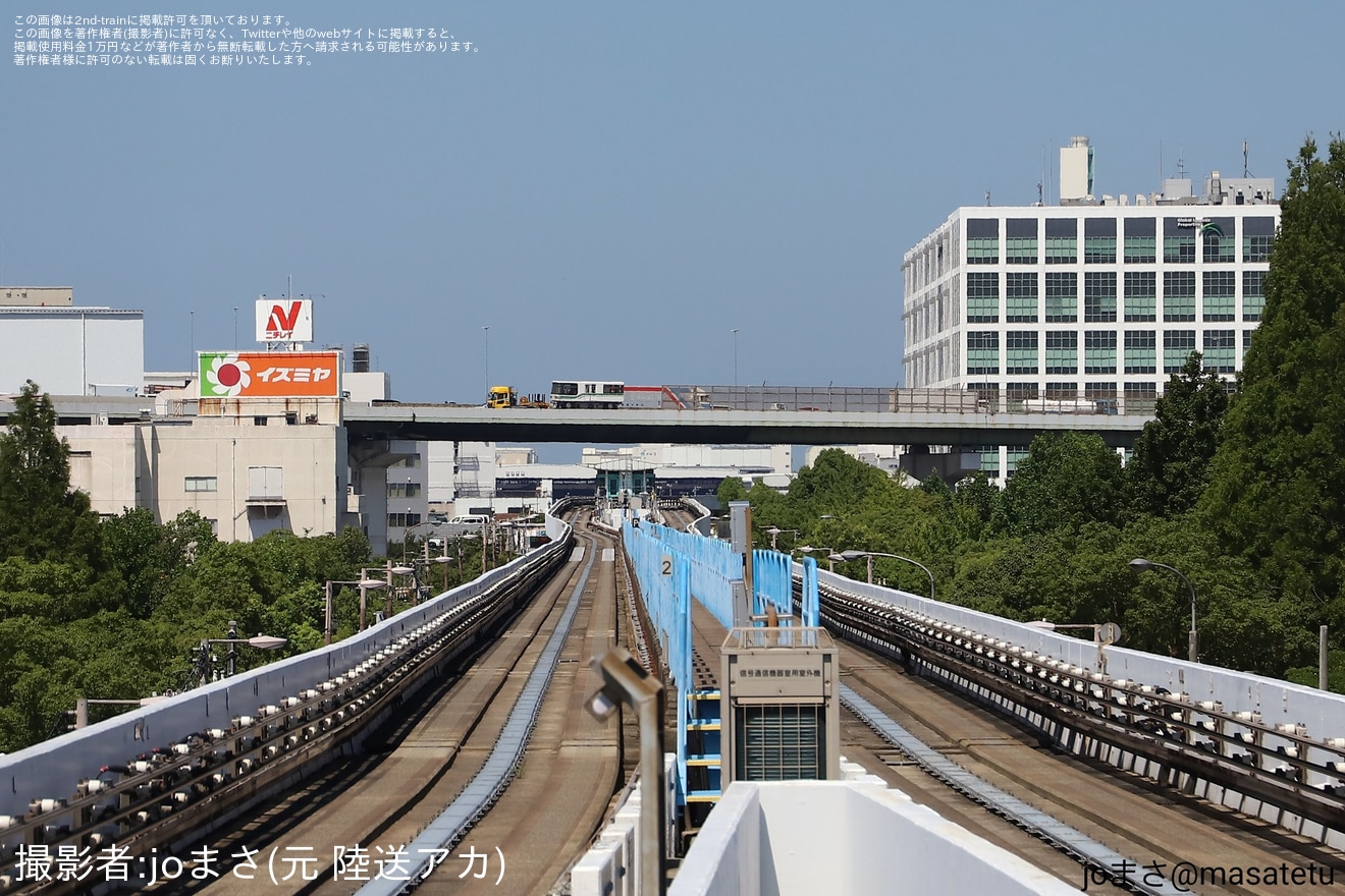 【神新交】1000型1107F六甲島検車場より搬出し廃車陸送の拡大写真