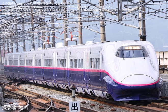 【JR東】E2系J70編成新幹線総合車両センター出場北上試運転を不明で撮影した写真