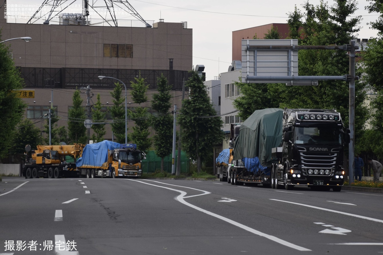 【JR北】C11-171が苗穂工場へ陸送の拡大写真