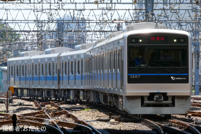 【小田急】3000形3267F(3267×6) 大野総合車両所出場試運転を相模大野駅で撮影した写真