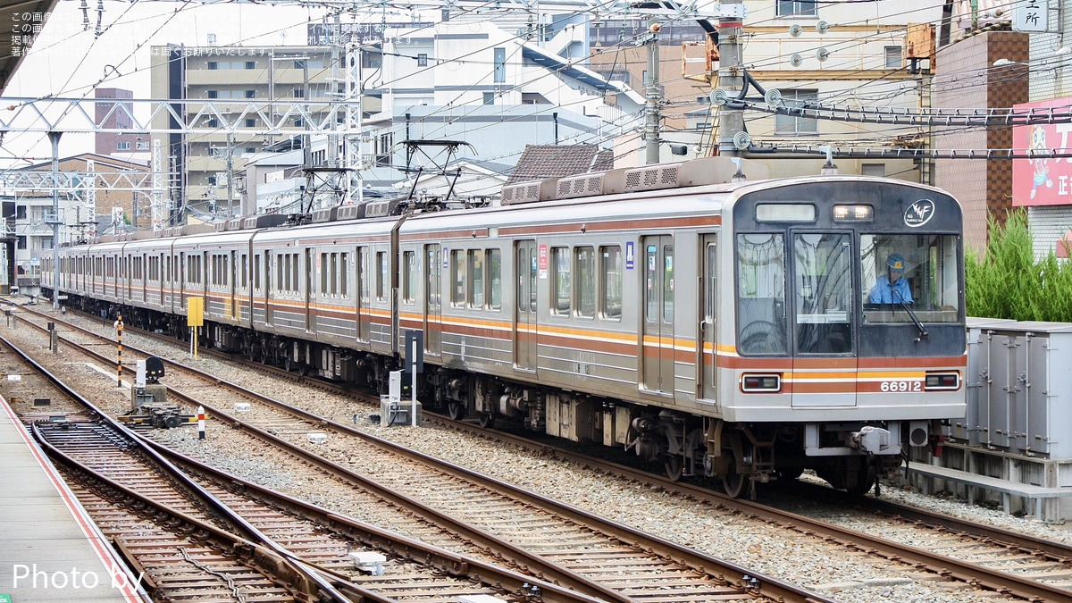 格安販売の 大阪市営地下鉄（大阪メトロ）堺筋線66系自重・定員板（09 