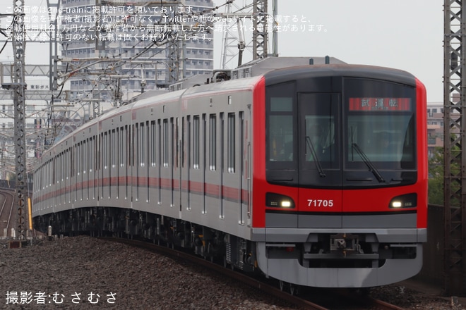 【東武】70000系71705F南栗橋工場出場試運転を新越谷駅で撮影した写真