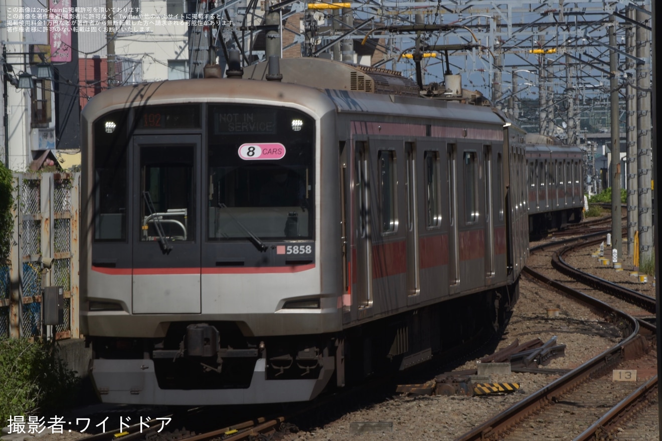 【東急】5050系5158F長津田車両工場入場回送の拡大写真