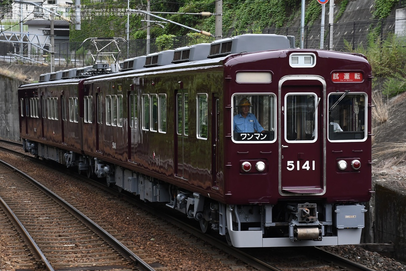 【能勢電】5100系5142F 能勢線内試運転(通常塗装化)の拡大写真