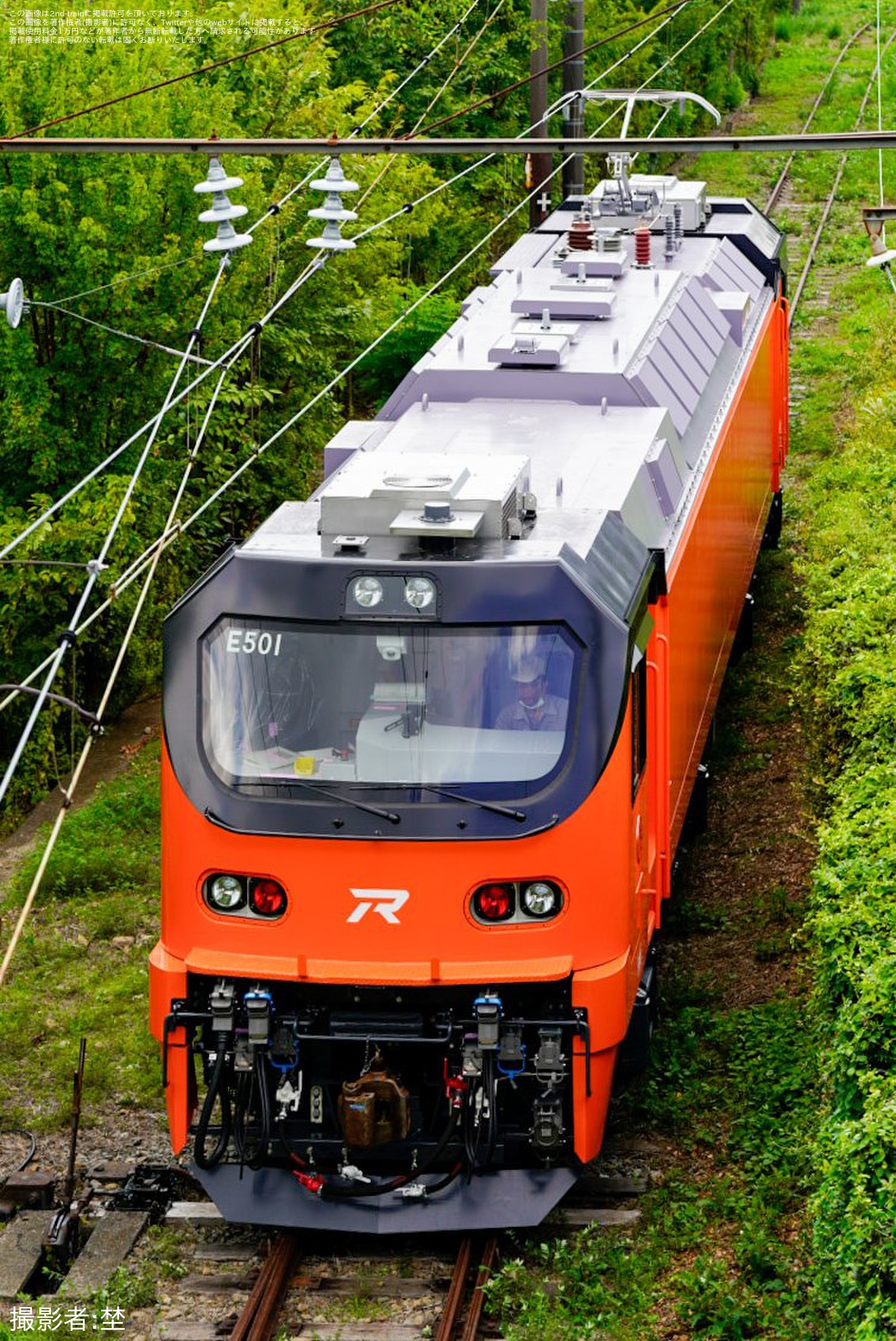 【台鐵】台湾鉄路管理局向けの新型電機E500型E501が東芝府中で試運転を実施の拡大写真