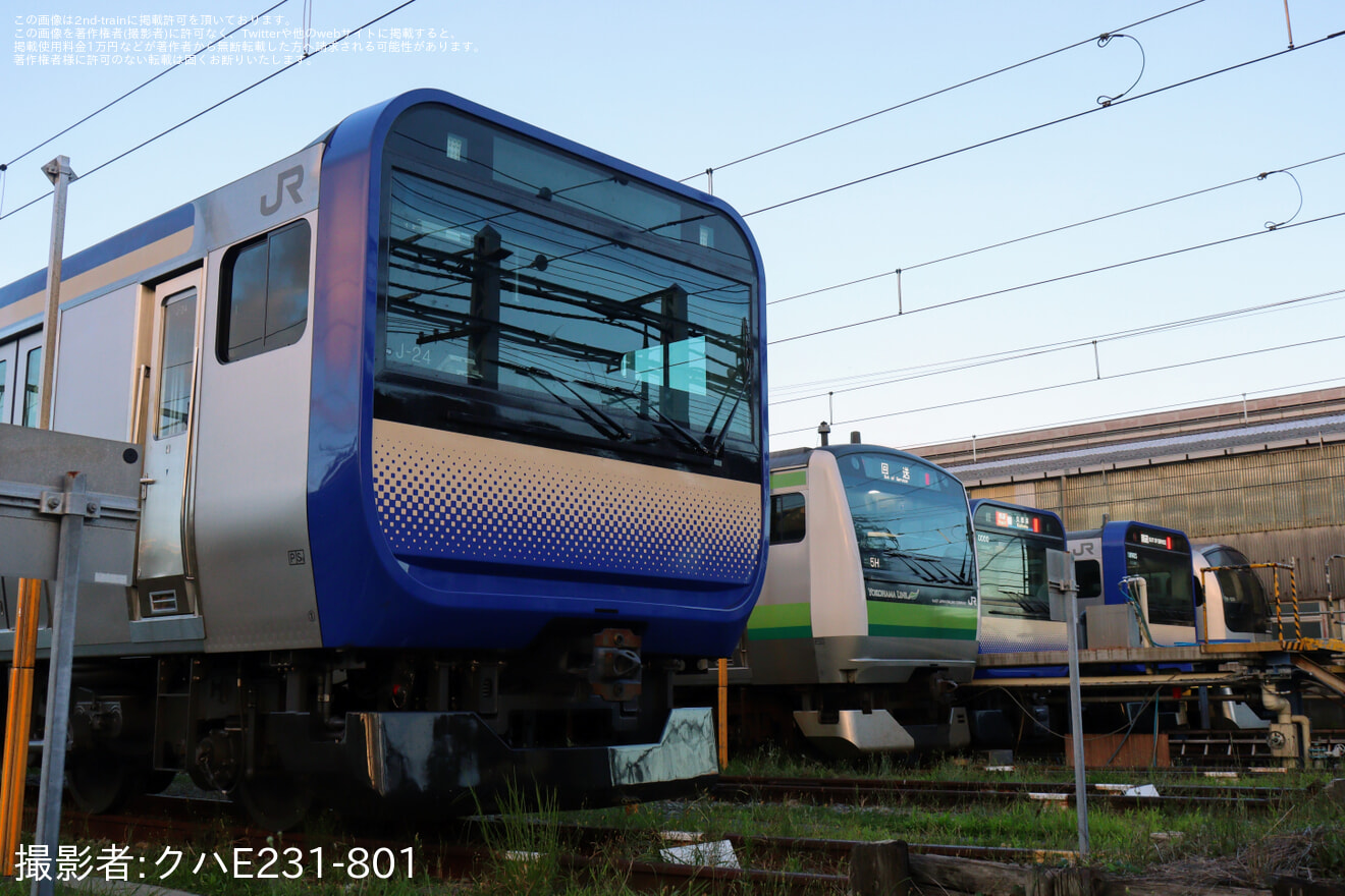 【JR東】鎌倉車両センター 電留線夜景撮影・見学イベント開催の拡大写真