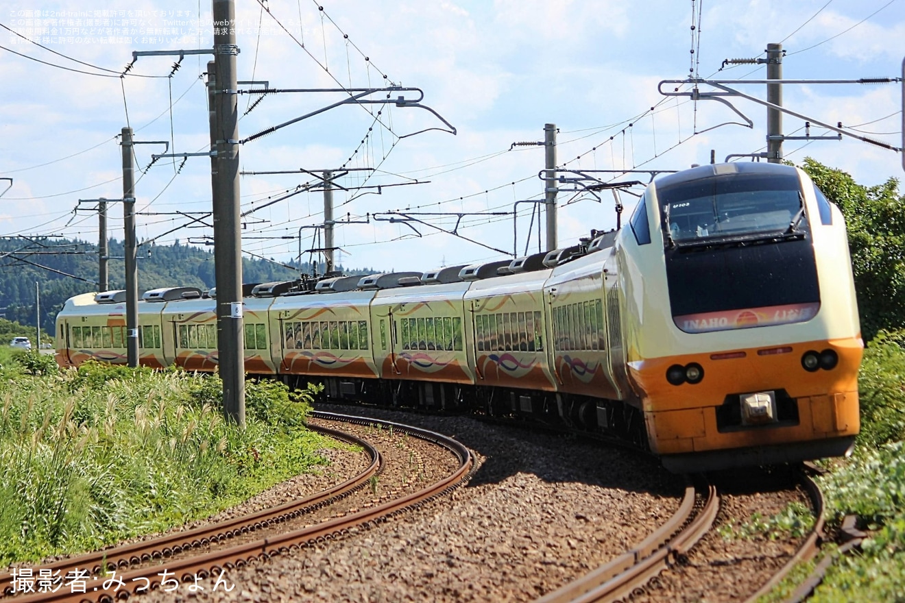 【JR東】団臨「急行 大曲花火大会」号が運転の拡大写真