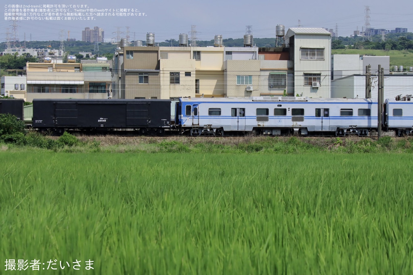【台鐵】EMU400型EMU402龍井疎開回送の拡大写真