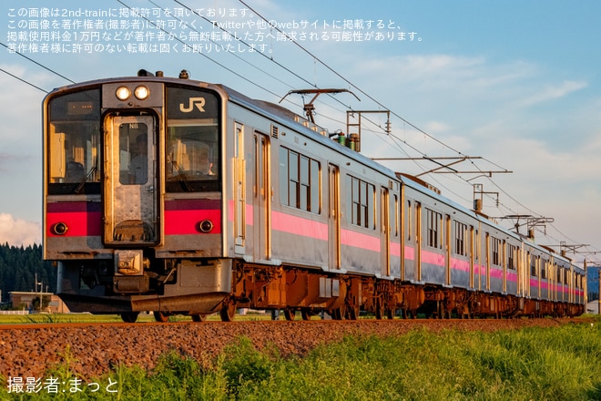 【JR東】大曲の花火「ナイアガラ号」・「花火号」・「スターマイン号」が臨時運行を不明で撮影した写真