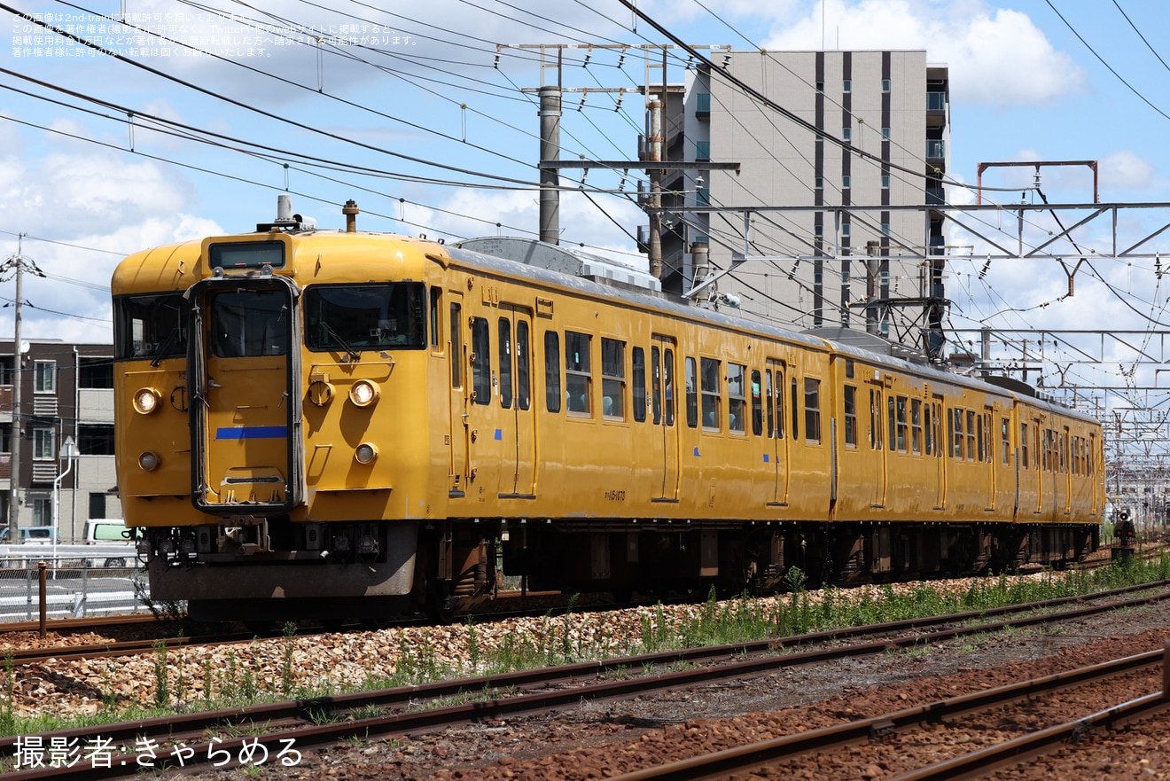 【JR西】115系D-07編成(元SETOUCHI TRAIN)下関総合車両所へ回送の拡大写真