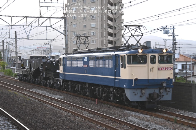 【JR貨】シキ801B2返却回送を鴨宮駅で撮影した写真