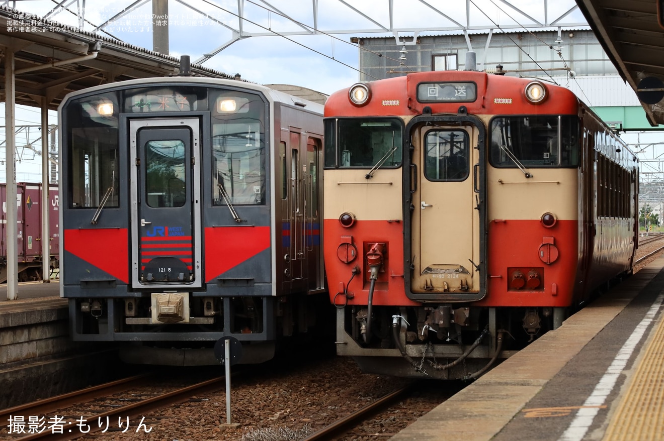 【JR西】キハ40-2134（ノスタルジー）後藤総合車両所本所入場の拡大写真