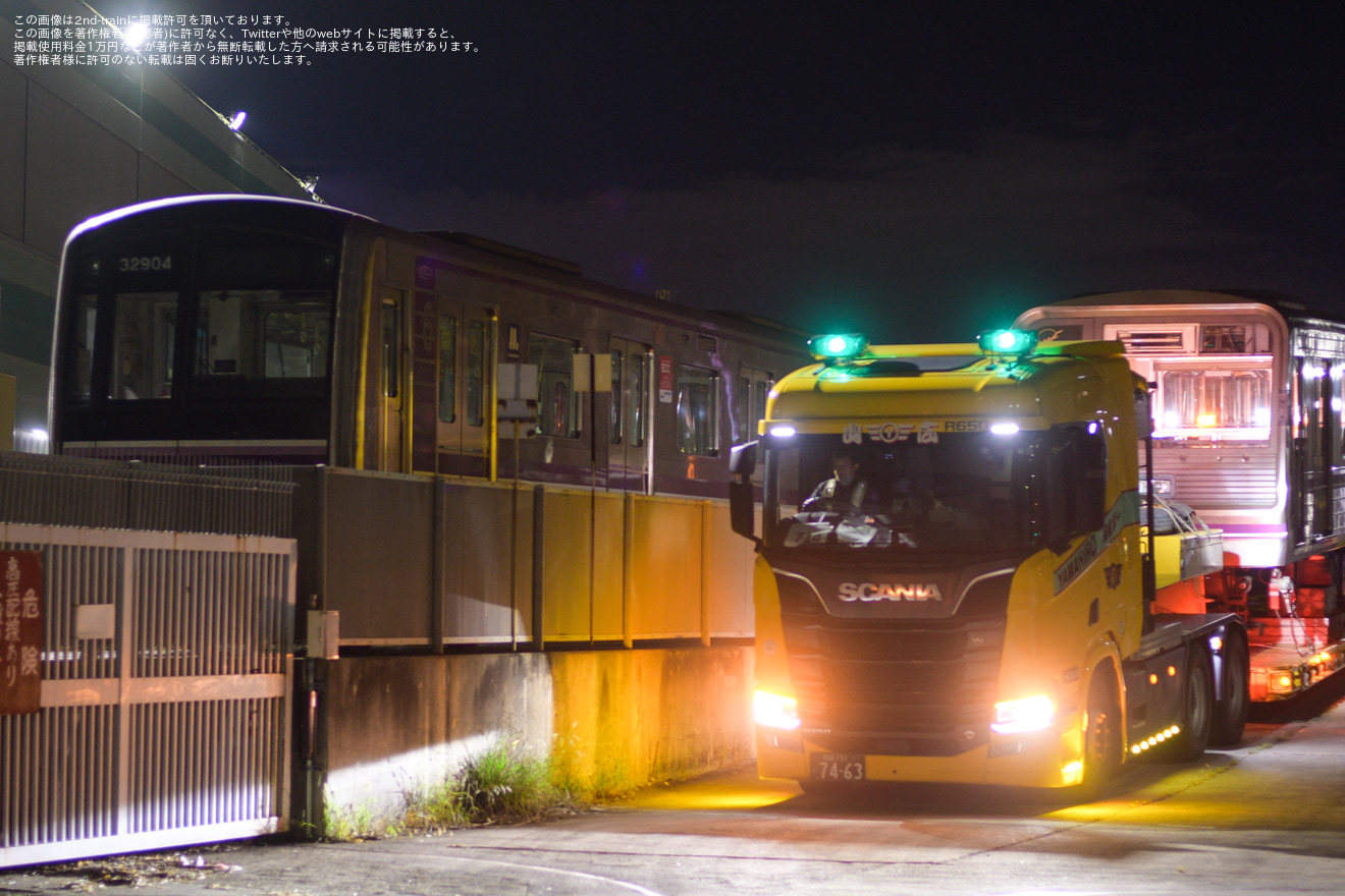 【大阪メトロ】22系22655Fが廃車のため緑木検車場から陸送の拡大写真