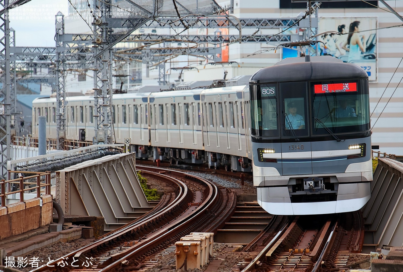 【メトロ】13000系13140F鷺沼工場出場回送の拡大写真