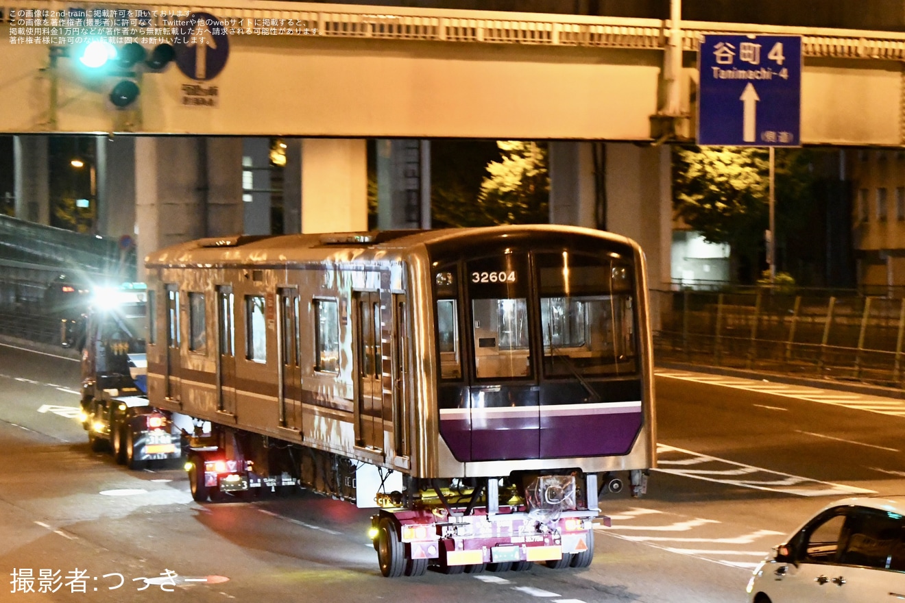 【大阪メトロ】30000系32604F近畿車輛へ陸送の拡大写真